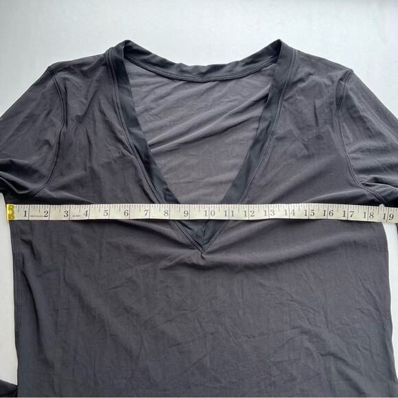 Lululemon Get Low Long Sleeve Top Black - Picture 10 of 12